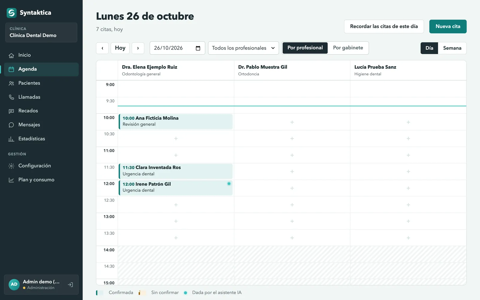 Agenda del día de la Clínica Dental Demo con tres dentistas en columnas y las citas de la mañana; un punto marca la cita que dio el asistente